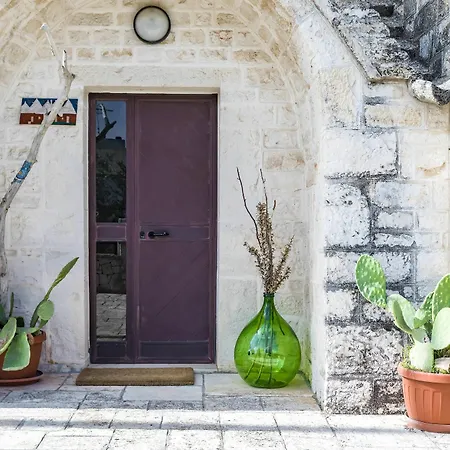 Trulli Santa Lucia Ai Monti Villa